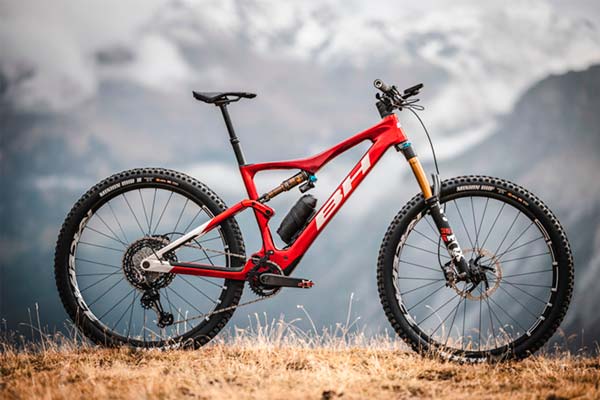 BH Bikes presenta la iLynx Trail, una e-MTB ultraligera con el nuevo motor 2EXMAG