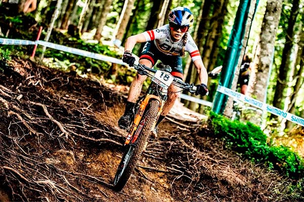 La experiencia del BH Templo Cafés UCC en la Copa del Mundo de XCO de Leogang