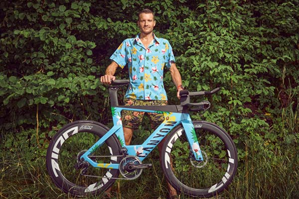 Canyon Bicycles presenta la Speedmax CF SLX en una edición especial inspirada en Hawái