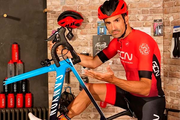 ¿Cómo revisar la bici en 5 minutos antes de salir? GCN en Español lo explica en este vídeo