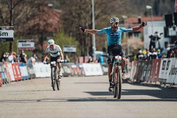 Copa del Mundo de XCO 2021: Koretzky y Lecomte dominan la carrera de Albstadt