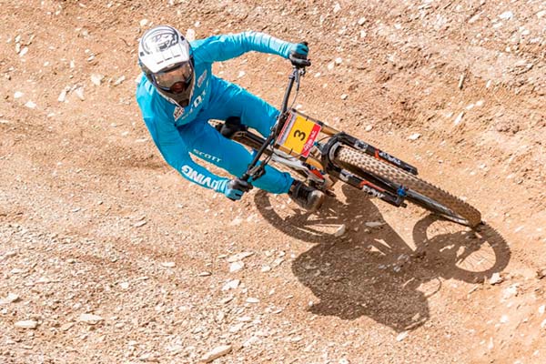 Ignasi Jorba y Nastasia Giménez ganan la Copa Catalana Internacional de Descenso disputada en Vallnord