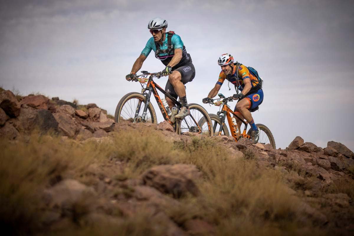 Titan Desert 2021: Guillem Muñoz y Ariadna Ródenas ganan la segunda etapa