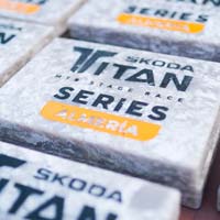 Óscar Pujol y Naima Madlen ganan la primera edición de la Skoda Titan Series Almería