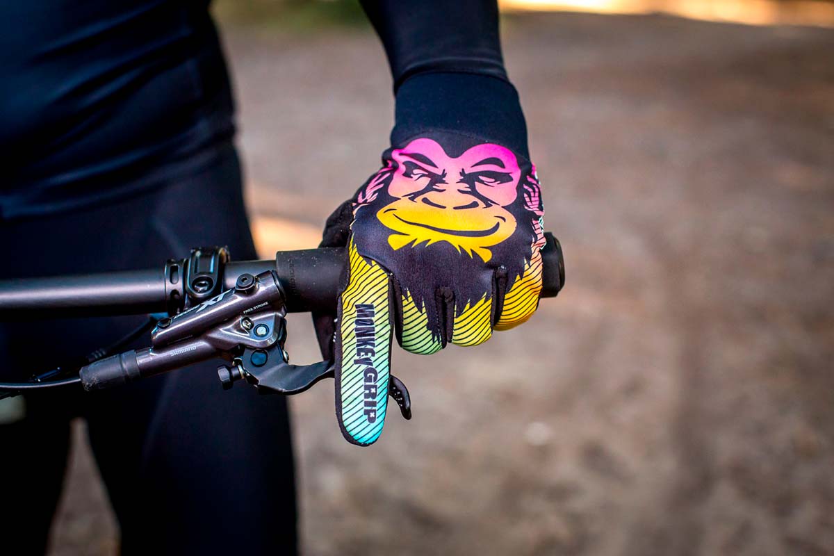 En TodoMountainBike: Nace Monkey Grip, una marca atrevida y divertida de componentes y equipamiento para ciclismo