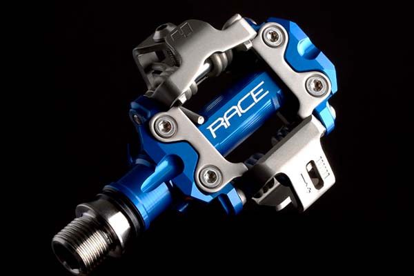 Hope presenta tres pedales automáticos para XC, Trail y Gravity