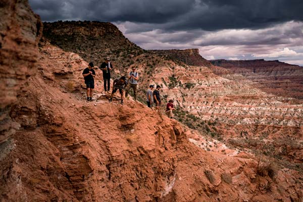 Así se construyen las líneas de Descenso más increíbles del Red Bull Rampage 2021
