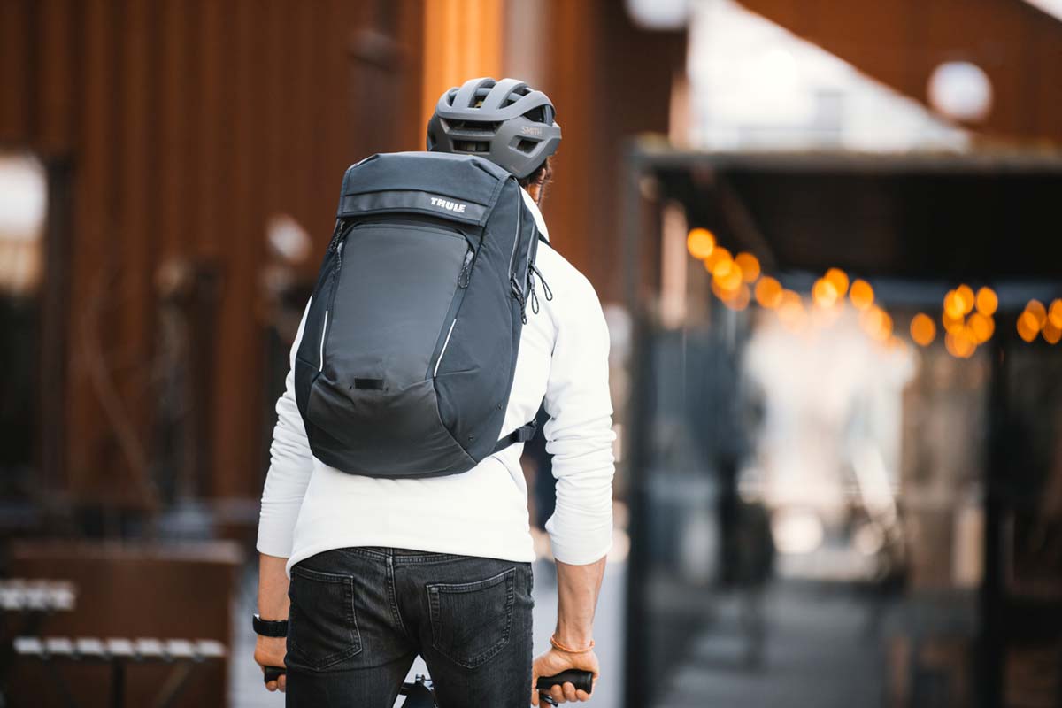 Thule presenta las mochilas Paramount Commuter, diseñadas para los ciclistas más urbanos