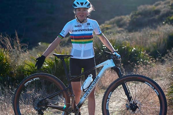 Mona Mitterwallner se une a las filas del Cannondale Factory Racing Team