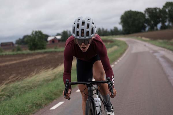 POC presenta el Ventral Lite, su casco de ciclismo más ligero hasta la fecha