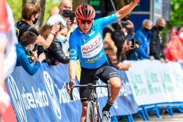 Nairo Quintana se lleva la Vuelta Asturias Julio Álvarez Mendo 2021