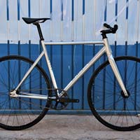 Santafixie cumple 10 años y lo celebra con una serie de productos en edición limitada