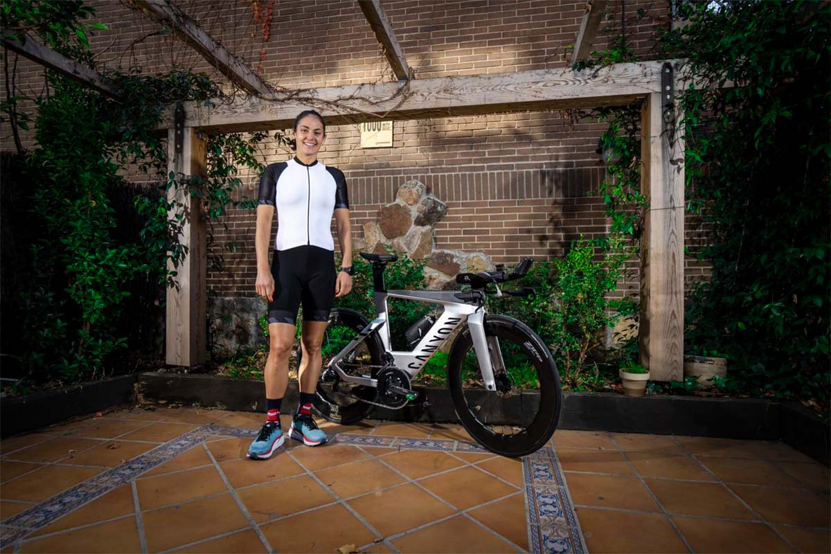 En TodoMountainBike: Canyon Bicycles da la bienvenida a la nadadora olímpica y triatleta profesional Sara Pérez