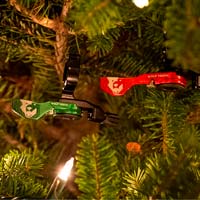 Wolf Tooth Components lanza una edición limitada de sus mandos remotos para tija en color rojo o verde