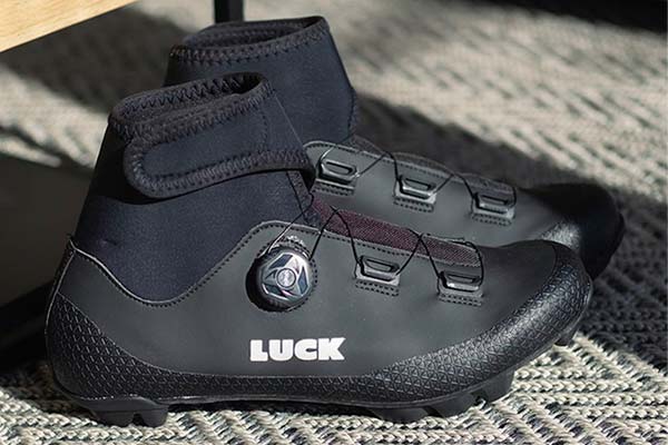 Luck Fenix, unas zapatillas de MTB pensadas para las salidas en condiciones de clima más adversas