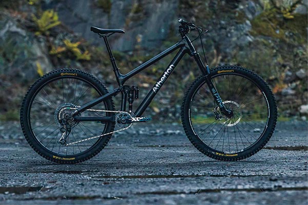 Atherton Bikes pone a la venta las AM.130 y AM.130.X