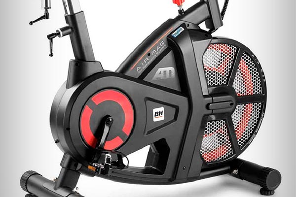 Cazando ofertas: la BH i.AirMag H9122I, una bici indoor de uso profesional, con 400 euros de descuento