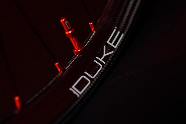 BikeSur Sport asume la distribución de las ruedas Duke Racing Wheels para España, Portugal y Andorra