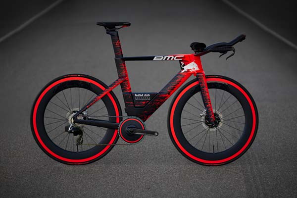 BMC y Red Bull Advanced Technologies crean la bicicleta de carretera más rápida del mundo