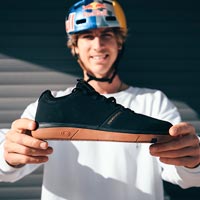 Crankbrothers presenta las zapatillas Stamp Street en edición Fabio Wibmer