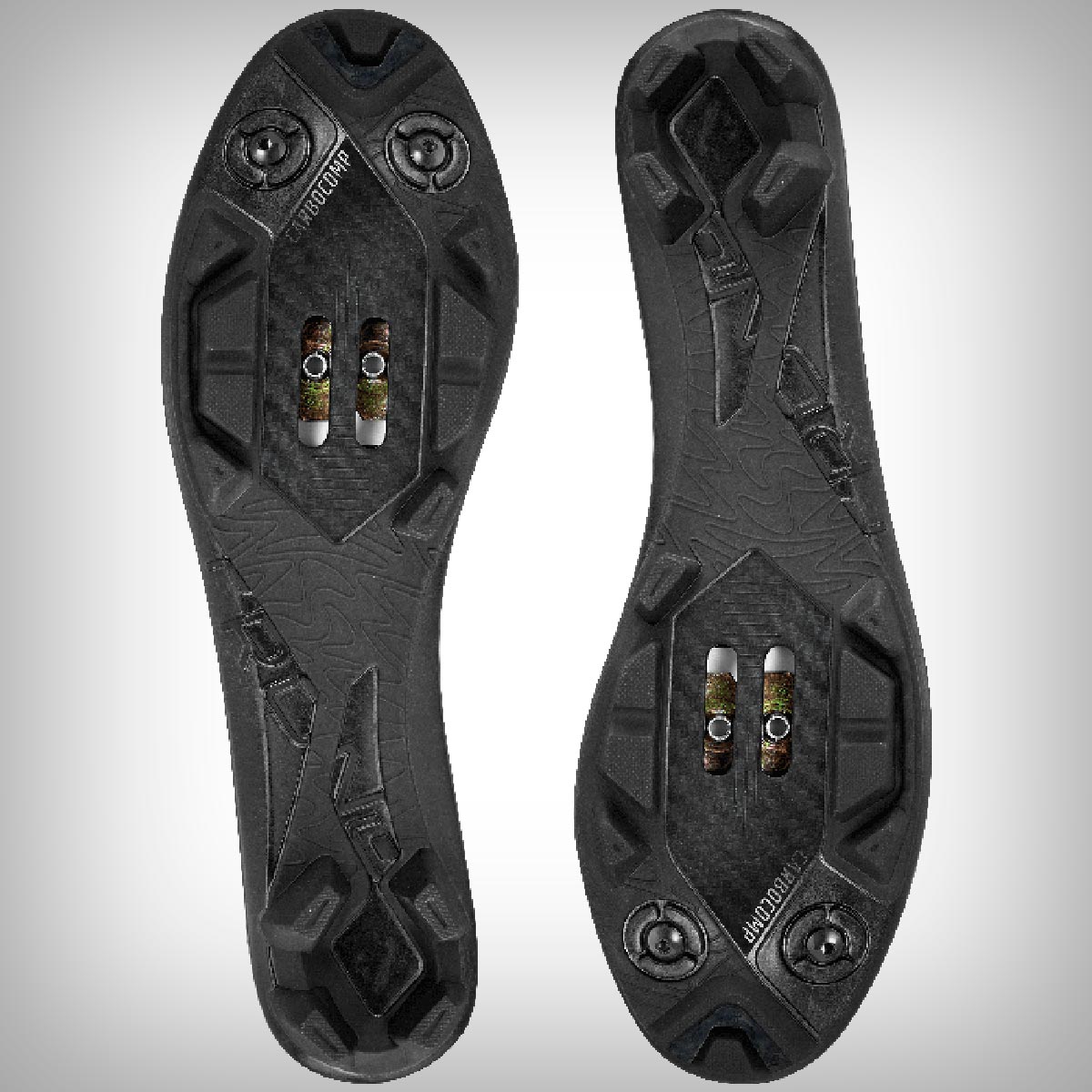 Crono CG1, unas zapatillas de alto rendimiento para MTB y Gravel que apuestan por los clásicos cordones