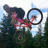 Cuarto episodio del documental 'How We Roll' de Canyon Bicycles sobre el FMD Racing Team