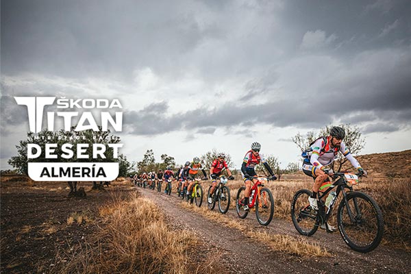 La Skoda Titan Desert Almería 2022 calienta motores con Konny y Vera Looser como principales favoritos