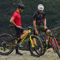 Finisseur presenta una línea de ropa específica para la práctica del Mountain Bike
