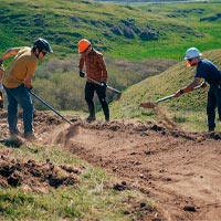 FOX Factory ha invertido un millón de dólares en el primer año de su iniciativa Trail Trust para la creación y recuperación de senderos