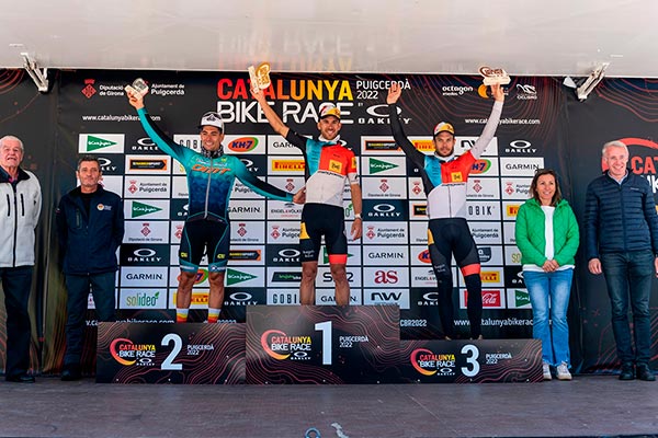 Hugo Drechou y Vera Looser se llevan la segunda etapa de la Catalunya Bike Race 2022