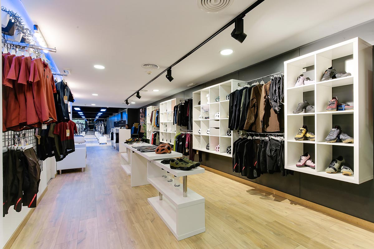 La Gravel Planet Store abre sus puertas en Barcelona con una inversión de más de 2 millones de euros
