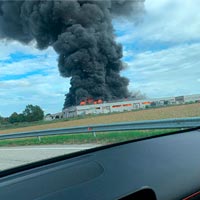 Un gran incendio destruye parte de la fábrica de Bottecchia, que permanecerá parada un mínimo de tres meses