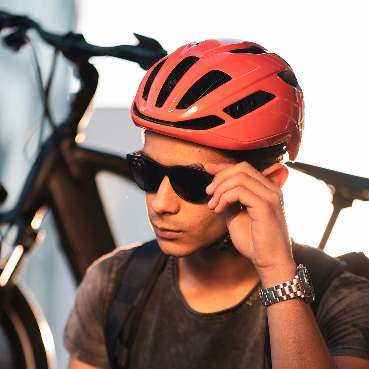 Kask Sintesi, el casco que propone la marca para ciclistas urbanos, de carretera y de gravel