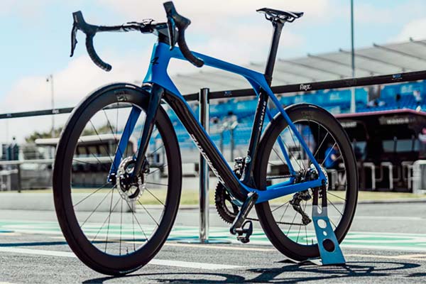 Lapierre y Alpine unen fuerzas para crear una bicicleta de carretera muy exclusiva