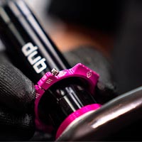 Muc-Off presenta una gama de anillos de precarga para bielas mecanizados en aluminio