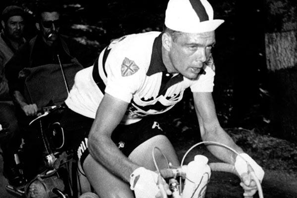 Brian Robinson, una de las leyendas del ciclismo británico, muere a los 91 años