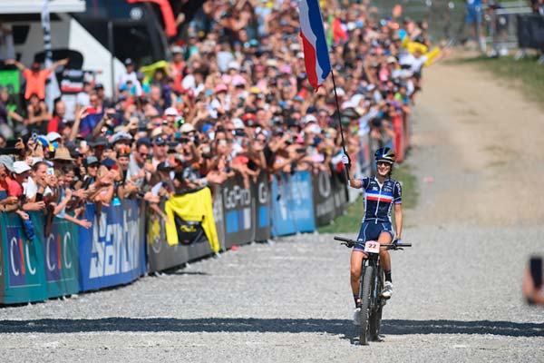 Pauline Ferrand-Prévot se proclama campeona del mundo de XCO en Les Gets