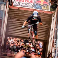 Regresa el Red Bull Valparaíso Cerro Abajo, la carrera de descenso urbano más importante de Latinoamérica