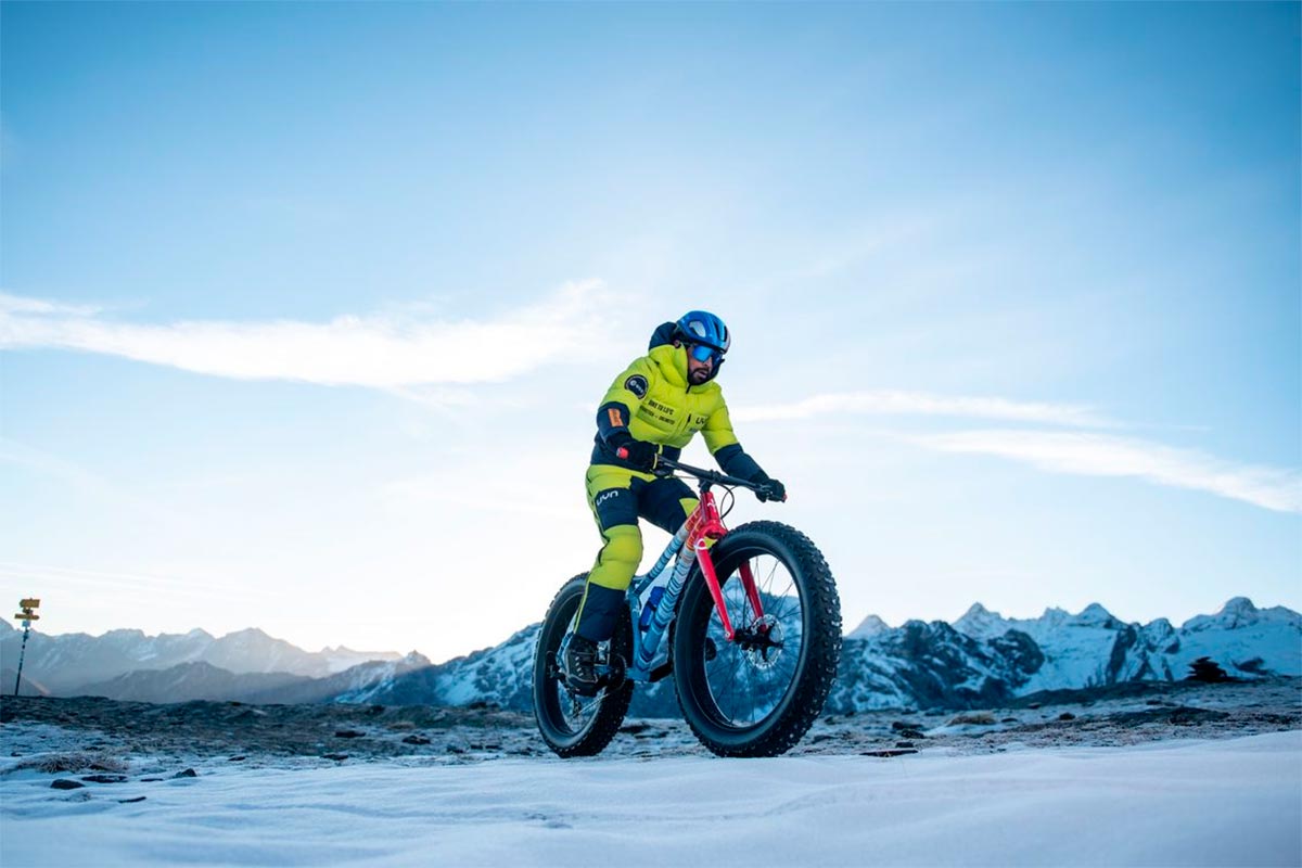 Cruzar la Antártida de costa a costa sobre una bicicleta, el nuevo reto extremo de Omar Di Felice