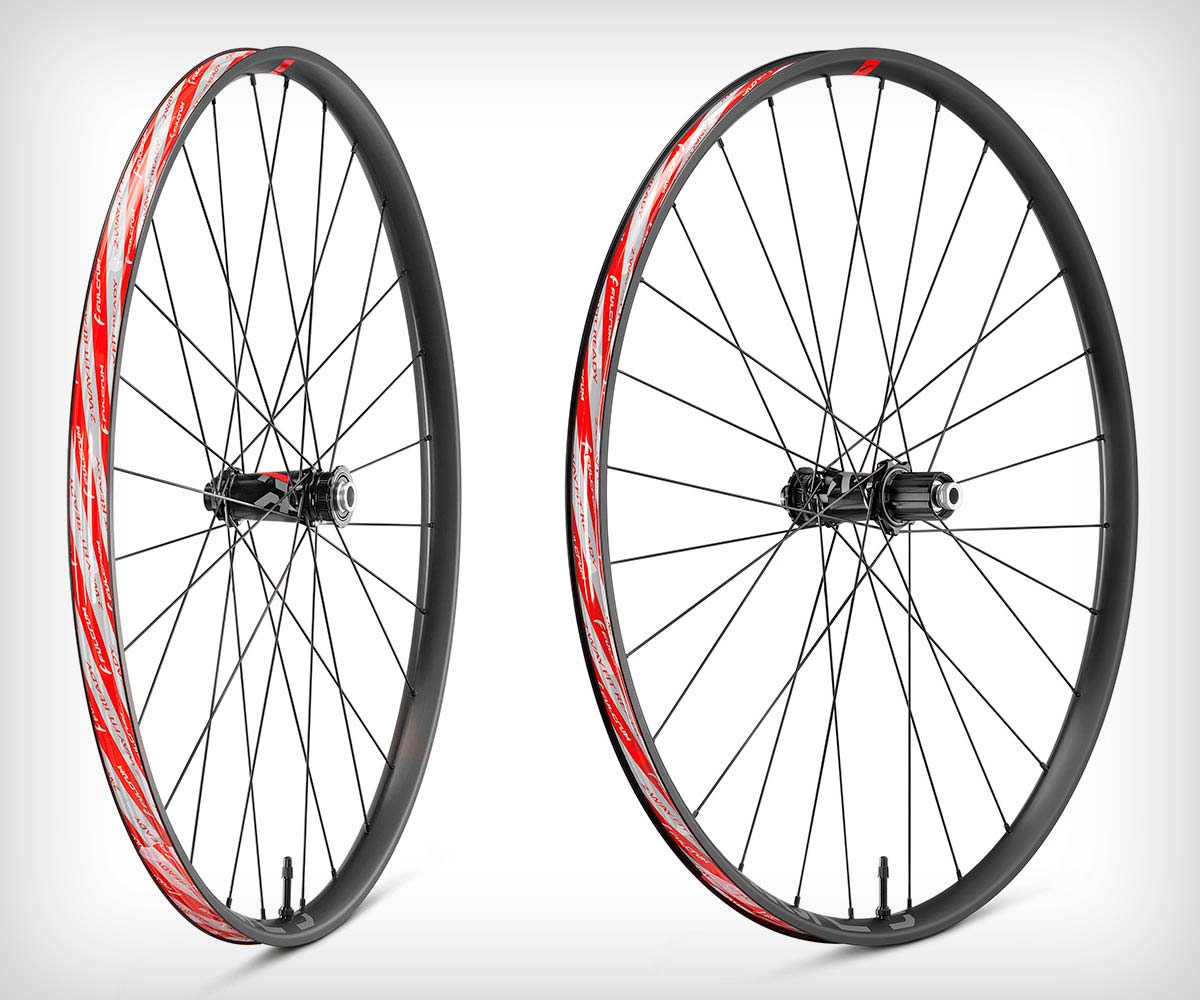 Fulcrum Red Zone 5 y Red Metal 5, ruedas de MTB fiables y resistentes a precio contenido