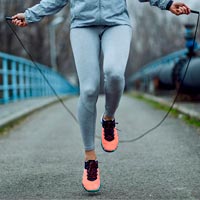 Saltar a la cuerda, el entrenamiento rápido, efectivo y barato que quema más calorías