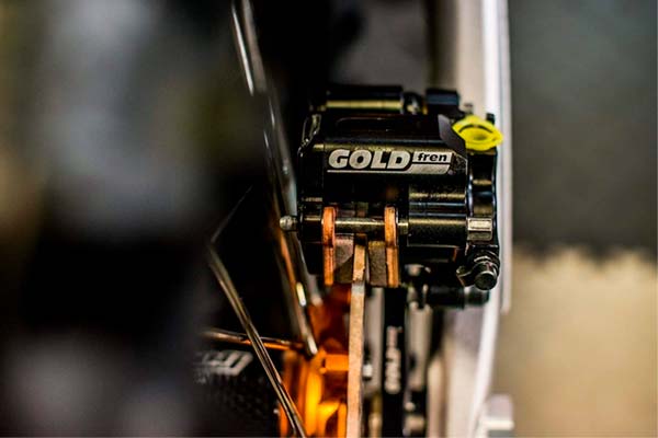 La marca de pastillas de freno Goldfren llega a España de la mano de SportMed