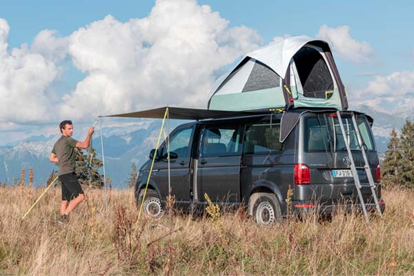 Quechua Camper Van 500 Fresh & Black, la tienda de techo de Decathlon para ciclistas con furgoneta
