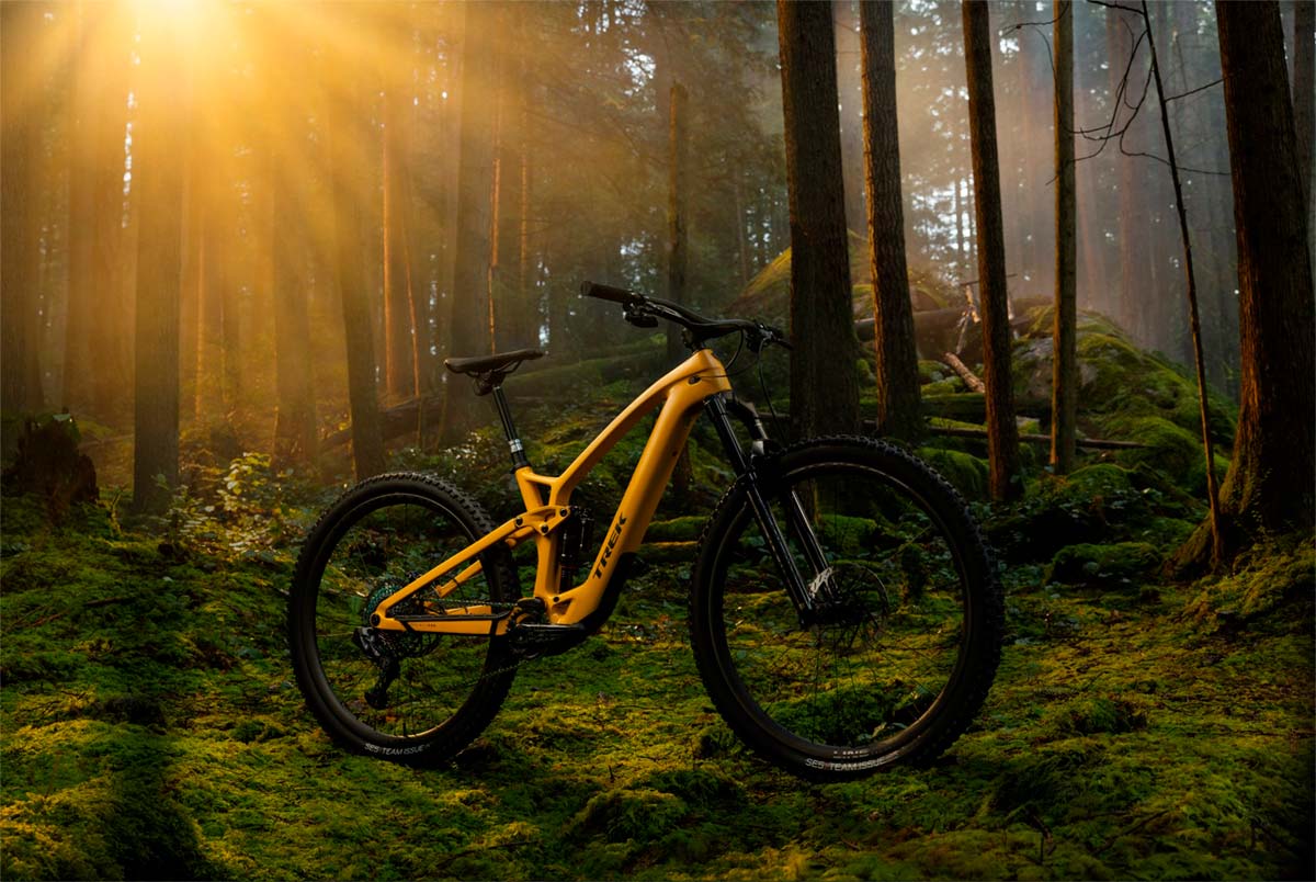 Trek Bikes presenta la Fuel EXe, una bicicleta eléctrica de Trail de concepto superligero