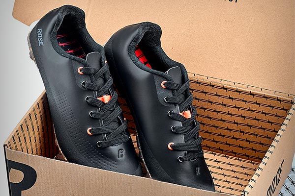 Rose Unpaved, zapatillas de diseño clásico con cordones para amantes del gravel y del MTB