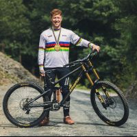 Atherton Bikes presenta una edición limitada de la bicicleta campeona del mundo de descenso de Charlie Hatton