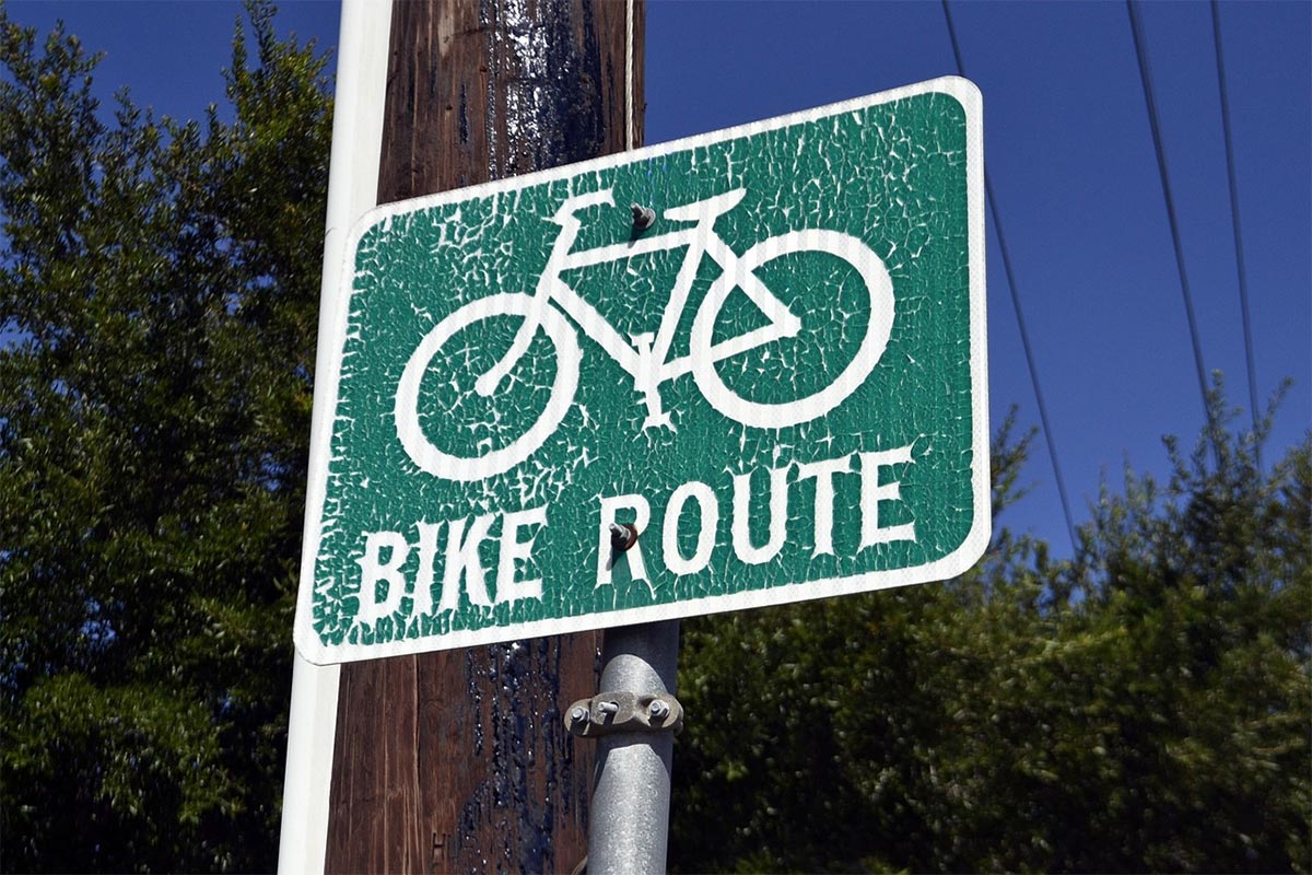 El estado de California estudia implantar una licencia obligatoria para usuarios de bicicletas eléctricas