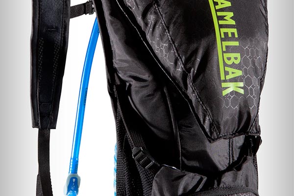 CamelBak XC Marathon, la mochila perfecta para llevar todo lo necesario encima de la bici, incluyendo 2.5 litros de agua