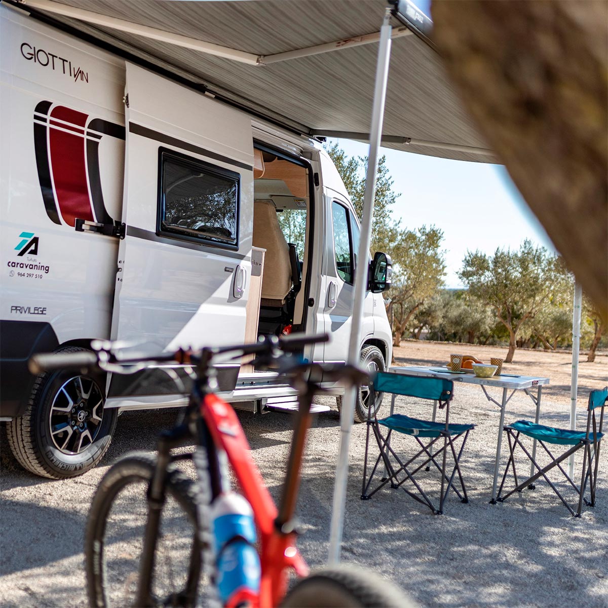 El primer camping con circuito de MTB propio abre sus puertas en Cervera del Maestrat (Castellón)