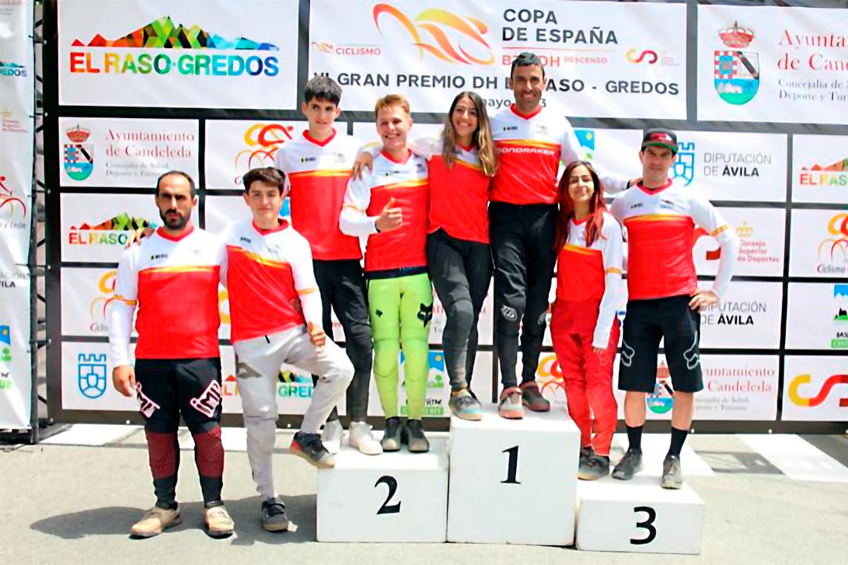 Pau Menoyo y Zoe Zamora ganan el VI Gran Premio DH El Raso-Gredos, tercera prueba de la Copa de España de Descenso